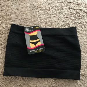 Women’s waist cincher
